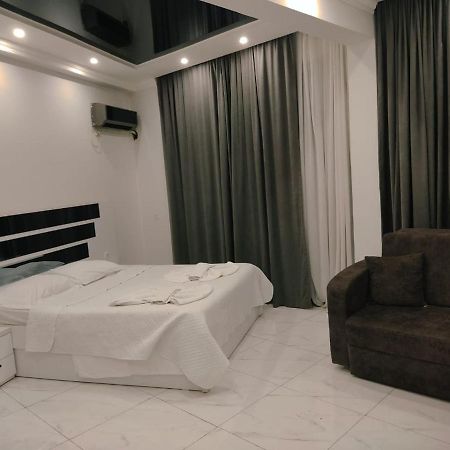 Golden Fish Hotel Batumi Zewnętrze zdjęcie