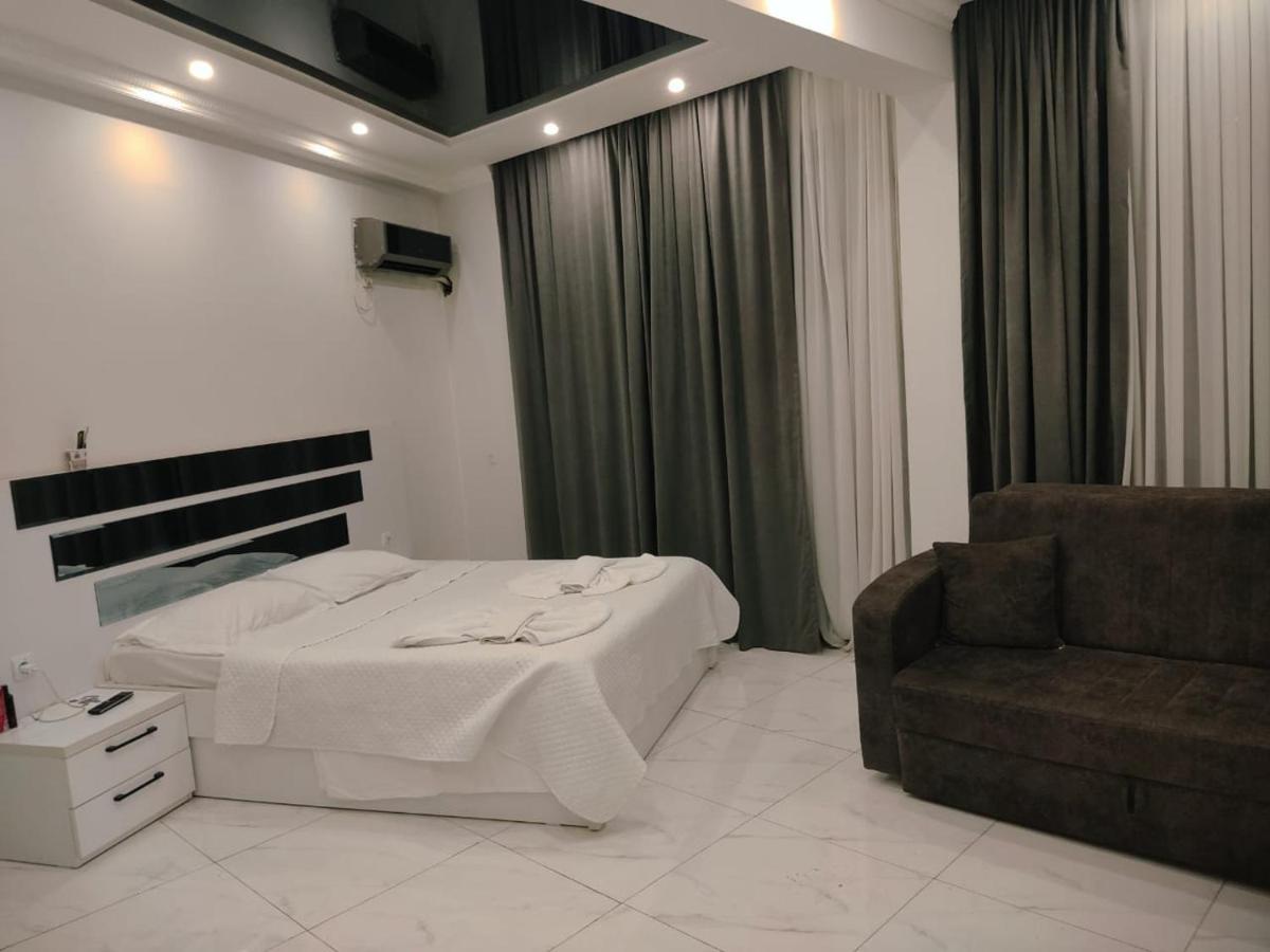 Golden Fish Hotel Batumi Zewnętrze zdjęcie