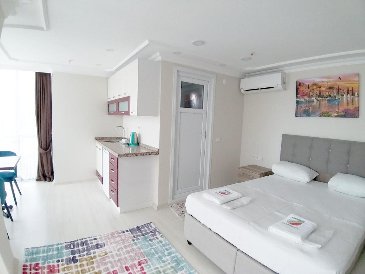 Golden Fish Hotel Batumi Zewnętrze zdjęcie